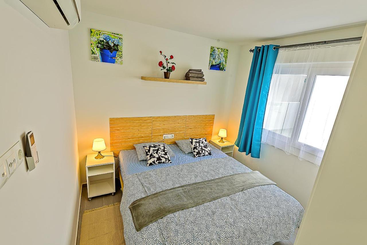 Oceanfront Duplex With A Rooftop Pool And Terrace El Puerto de Santa María Kültér fotó